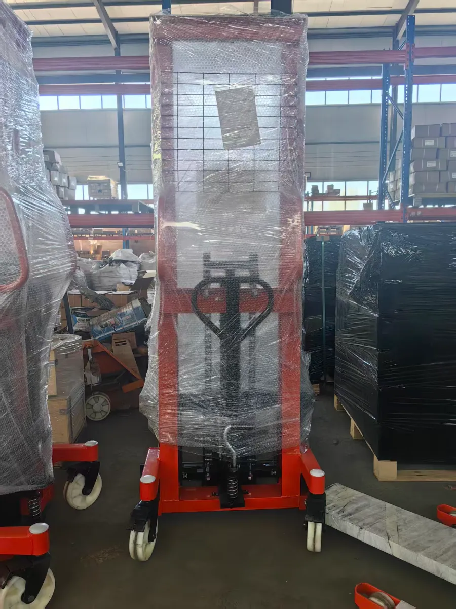 Manual Hydraulic Stacker